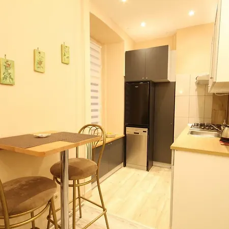 Flat Grunwaldzka Up To 2persons+1 דירה *